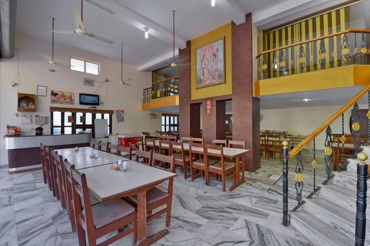 Oyo 10499 Hotel Shiv Shakti Kivarli Exterior photo